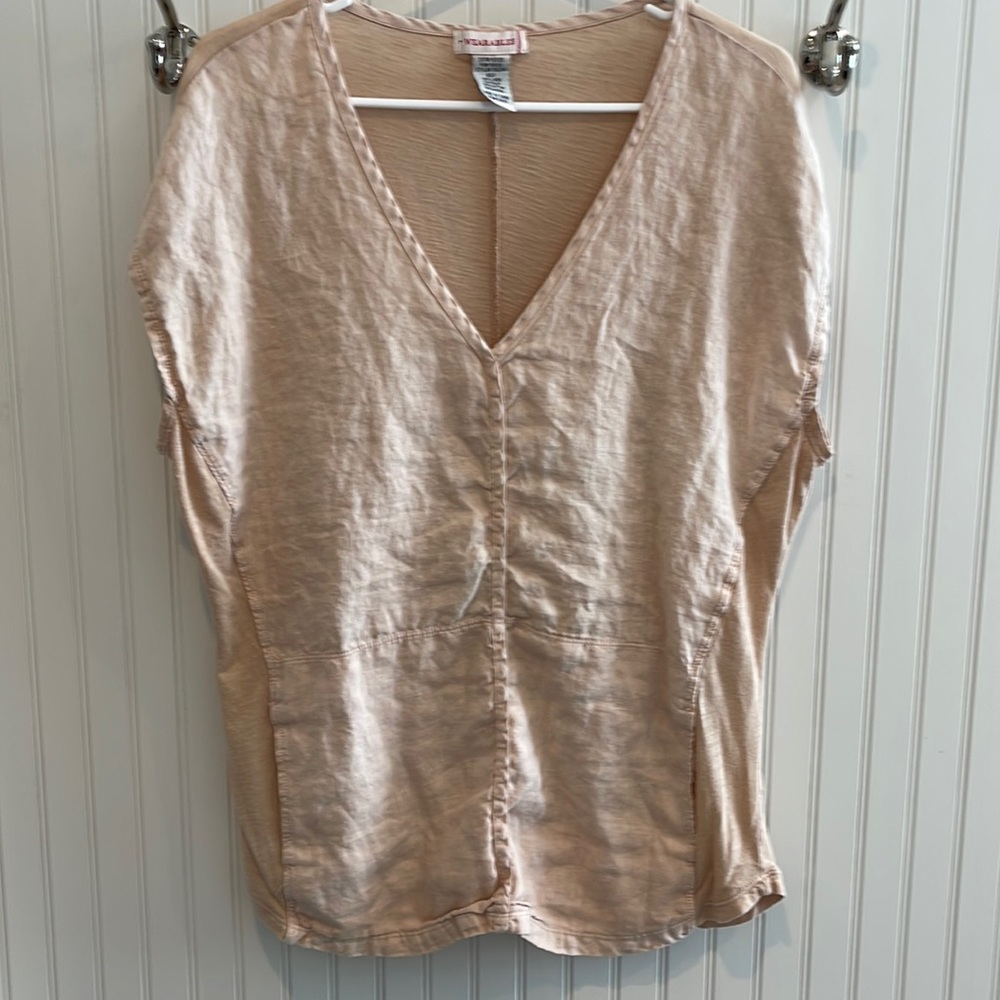 NWOT XCVI Wearables Darling‎ Top!